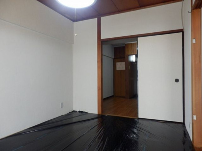 【居間・リビング】 | メゾン・ド・エルⅢ | ※同建物同型別のお部屋