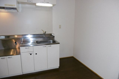 【居間・リビング】 | シティハイムレクリオ | 冷蔵庫置場