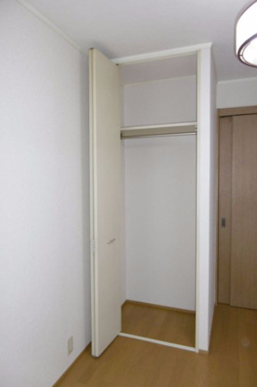 【収納】 | シティハイムレクリオ | たっぷりとした収納スペースです。クローゼット収納