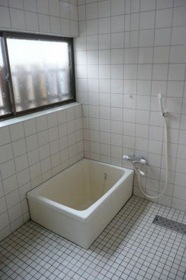 【浴室】 | 高瀬貸家 | 日々の疲れを癒すお風呂付です