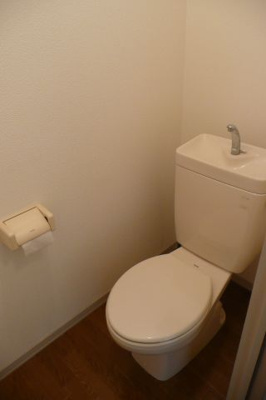 【トイレ】 | ダブルタイム桃山寮 | シンプルで使いやすいトイレです