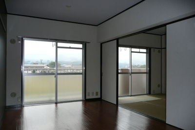 【居間・リビング】 | サルヴァトーレ日の隈２