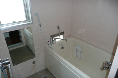 【浴室】 | サルヴァトーレ日の隈２ | 温水シャワー付