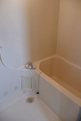 【浴室】 | ニューライフバレイ | 温水シャワー付