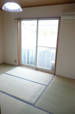 【和室】 | ニューライフバレイ | 畳の上でゆっくりとくつろげる和室です