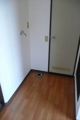 【設備】 | カーサ高山 | 洗濯機置場