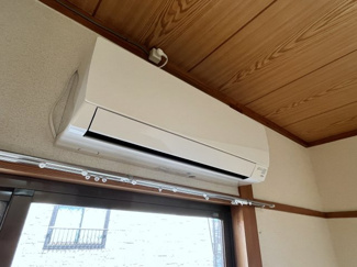 【設備】 | コーポスタート | エアコン付き