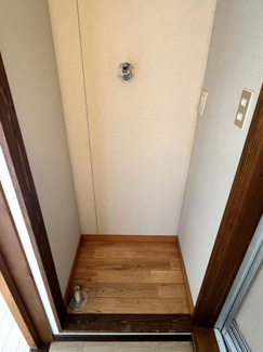 【洗面所】 | コーポスタート | 明るい洗面所です