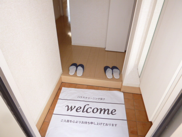 ファーシルＢの玄関