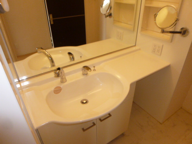 ファーシルＢの設備|室内洗濯機置き場