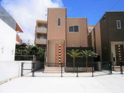 【外観】 | キューブテラス | 左からＡ棟・Ｂ棟