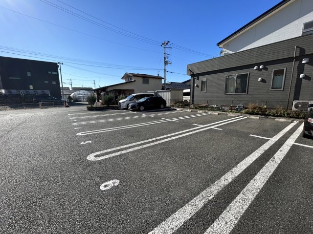カンパーレKの駐車場