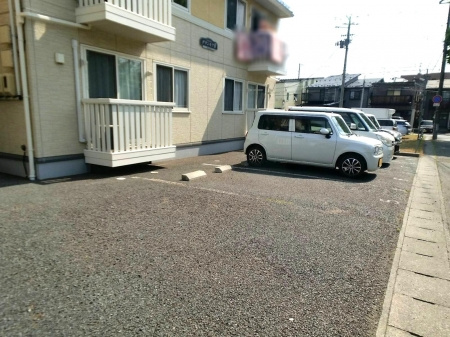 グランモアの駐車場