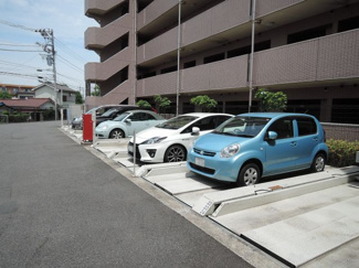 【駐車場】