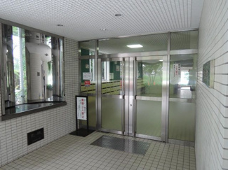【エントランス】