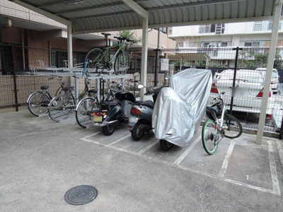 【その他共用部分】 | クレストフォルム日吉 | バイク置場