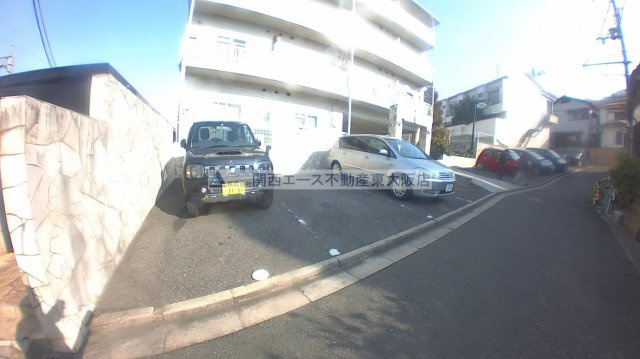 【駐車場】 | 枚岡グリーンヒルズ