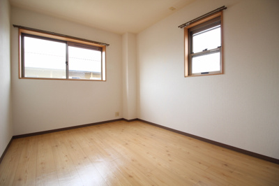 【寝室】 | フォブール西市