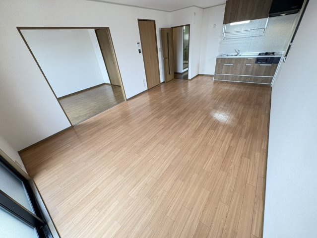 クリスタルパレスＡの居間・リビング