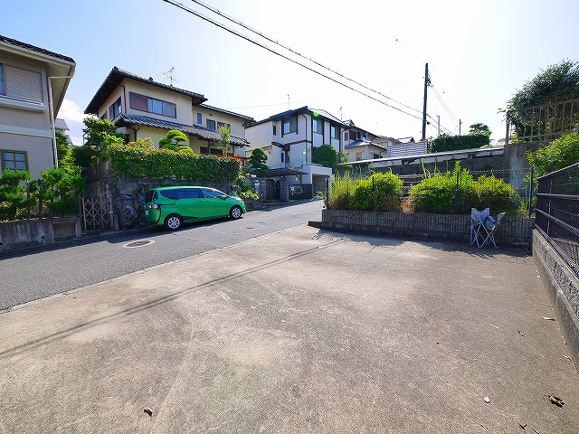 エステートピアＨ．Ｏ．の駐車場