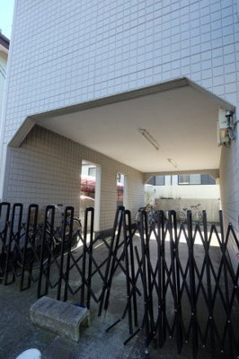 【駐車場】 | ヴィレッジ貝塚