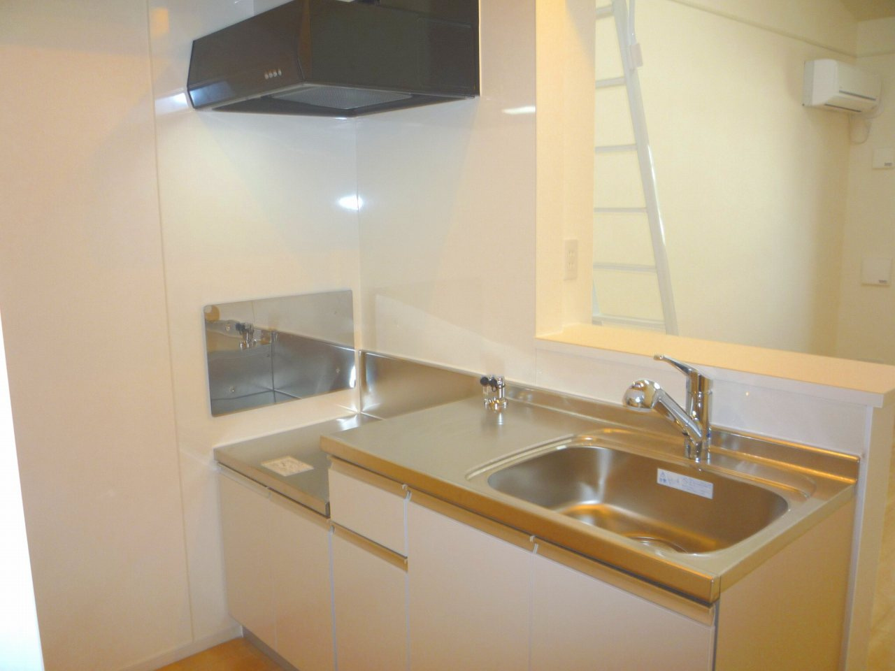 コンソラータのキッチン