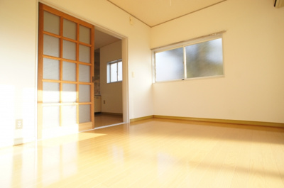 【寝室】 | ホワイトパレス