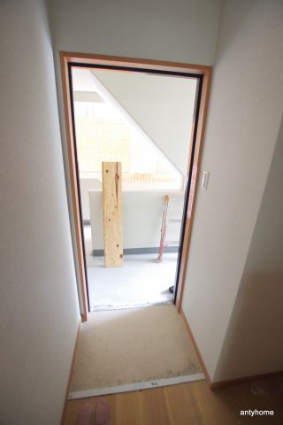 ES-Grande大阪同心　仲介手数料無料の玄関