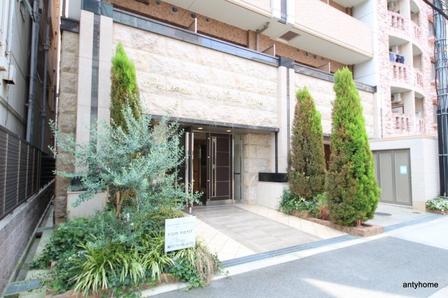 プレサンス天神橋ディオレ　仲介手数料無料のエントランス