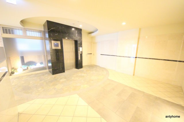 プレサンス天神橋ディオレ　仲介手数料無料のロビー