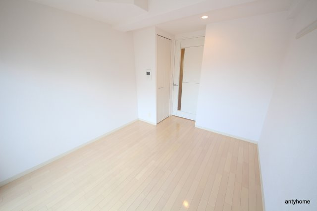 プレサンス天神橋ディオレ　仲介手数料無料の居間・リビング