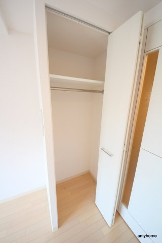 プレサンス天神橋ディオレ　仲介手数料無料の収納