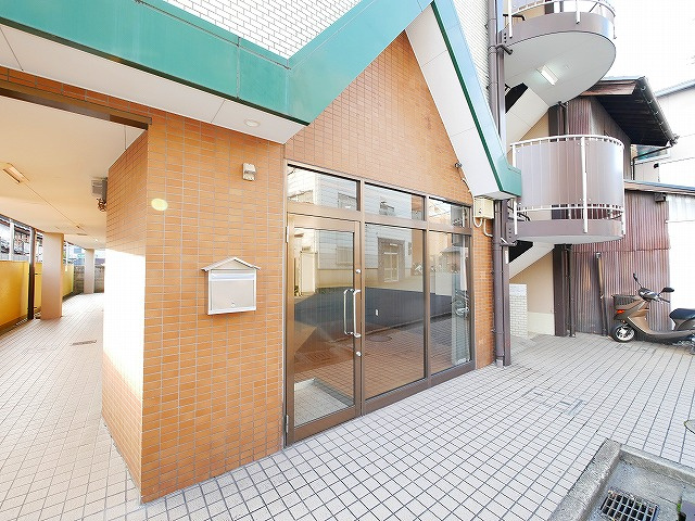コーポ諏訪柳町の外観