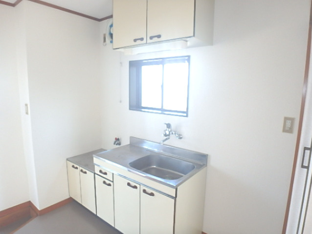 養成舎ハイツB棟のキッチン