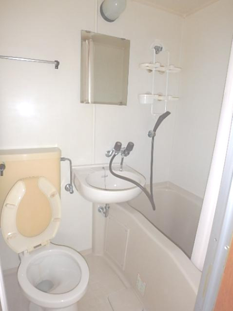 養成舎ハイツB棟の浴室