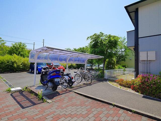 サンビレッジ天理Bのその他共用部分|自転車置き場もしっかりございます。