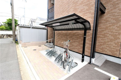 【その他共用部分】 | レオネクスト国分サンシャインⅡ | 屋根付き駐輪場