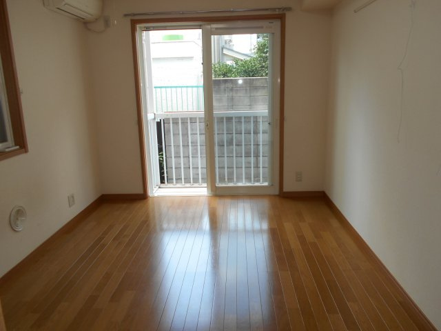 メゾンリュイソーの洋室