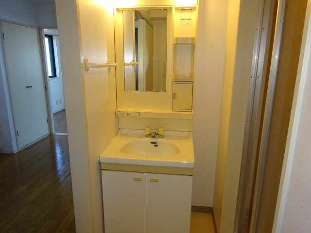 シークエンスヒルズの独立洗面台