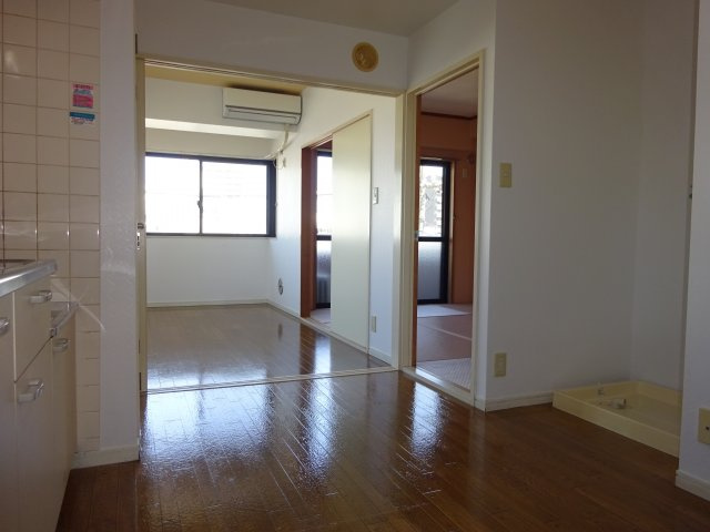 シークエンスヒルズの居間・リビング