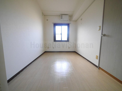 【寝室】 | アゼリアコート湘南