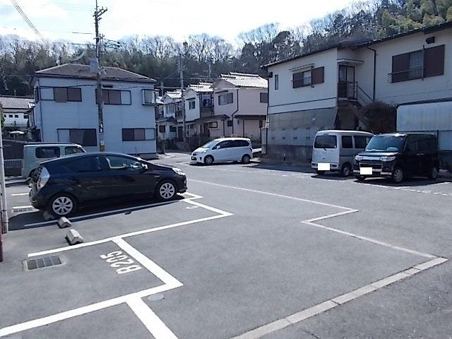 セルカ・リーオの駐車場