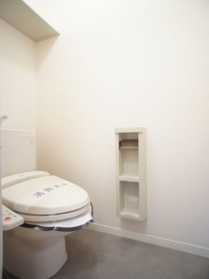 【トイレ】 | メゾン・ボヌールD | 温水洗浄暖房便座機能付きです♪