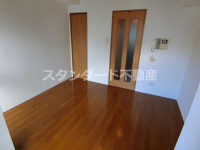 【洋室】 | エスティライフ梅田新道