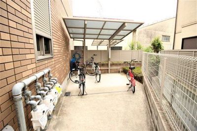 【その他共用部分】 | サンモールコート | 屋根付き駐輪場