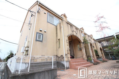 【外観】 | Ｃｈａｒｍａｎｔ　Ｂ棟