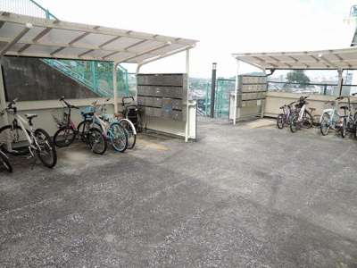 【その他共用部分】 | ホーユウパレス六浦 | 駐輪場
