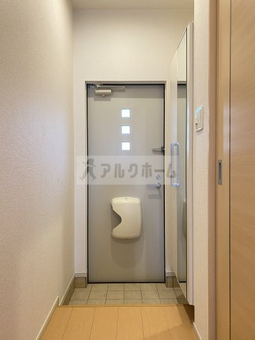 プレジールの玄関