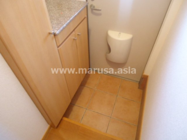 PlumeriaA棟の玄関