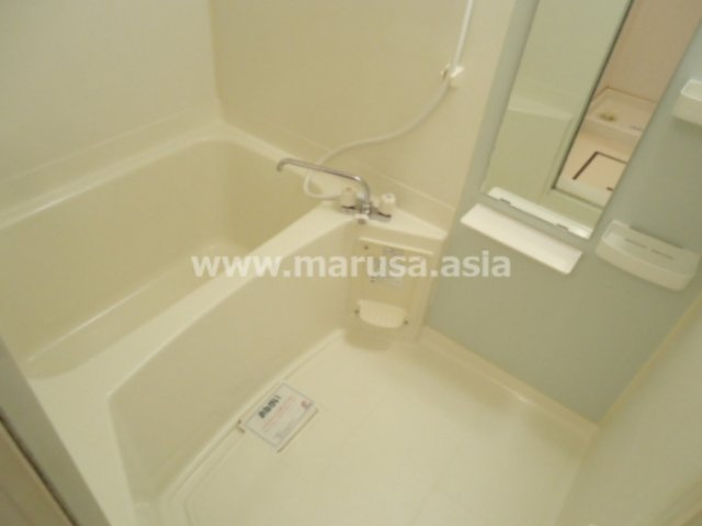 PlumeriaA棟の浴室